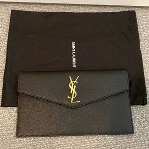 Yves Saint Laurent Clutch Black